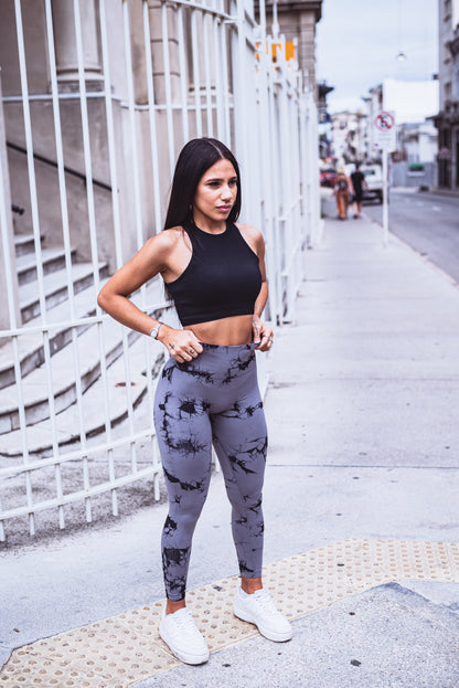 CALZA LARGA JASPEADA GRIS