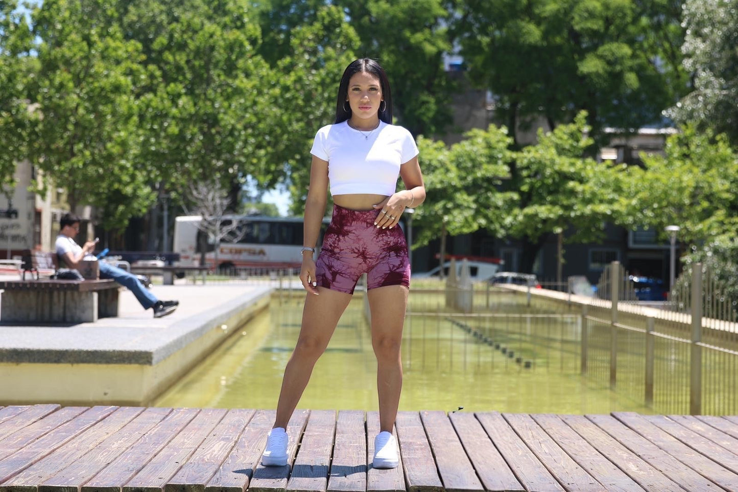 CALZA CORTA JASPEADA FUCSIA